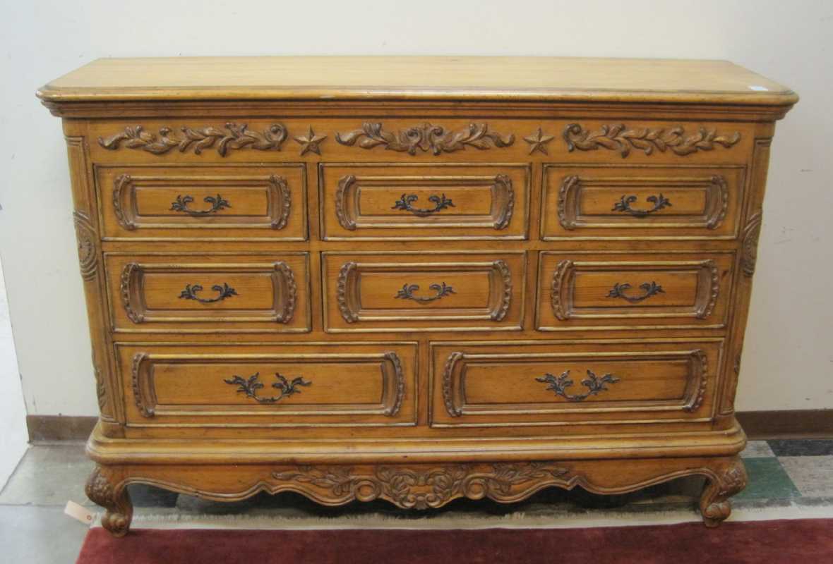 Appraisal: LOUIS XV STYLE CHEST OF DRAWERS Ferguson Copeland recent production