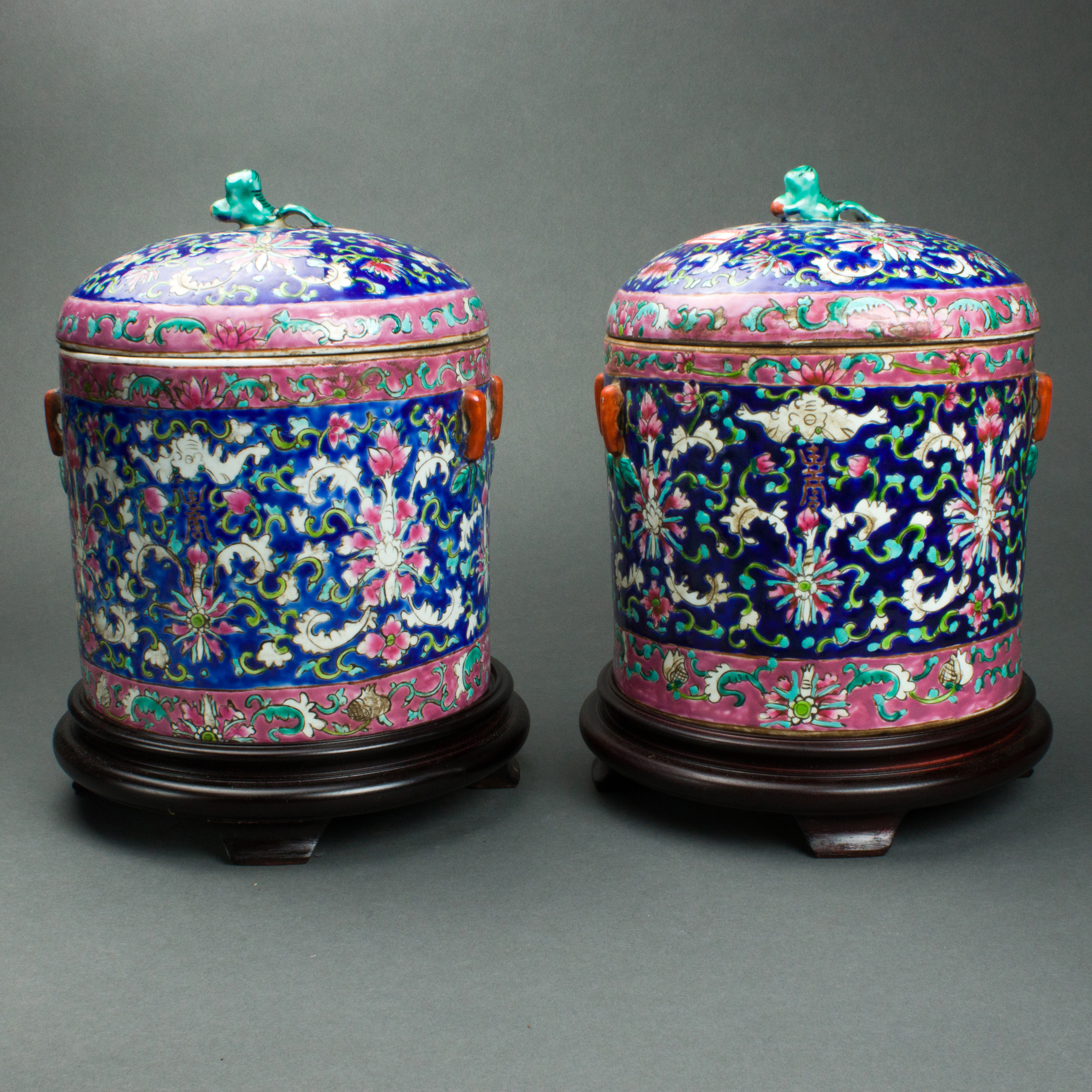 Appraisal: PAIR OF CHINESE FAMILLE ROSE LIDDED JARS Pair of Chinese