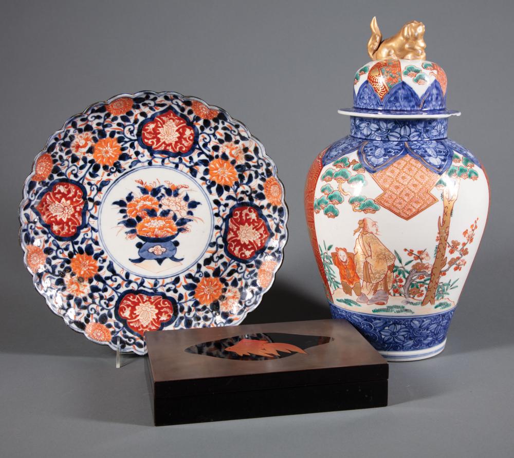 Appraisal: Japanese Imari Porcelain Chrysanthemum-Form Dish and Covered Jar th and