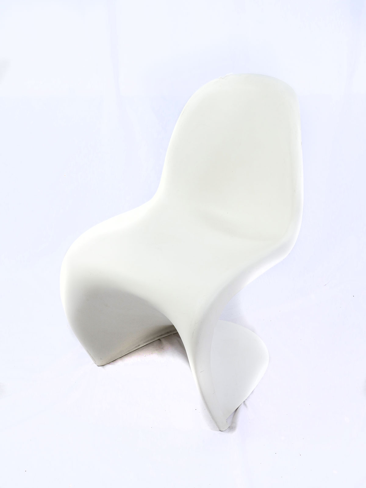 Appraisal: MID-CENTURY MODERN VERNER PANTON VITRA CHAIR White Panton chair introduced