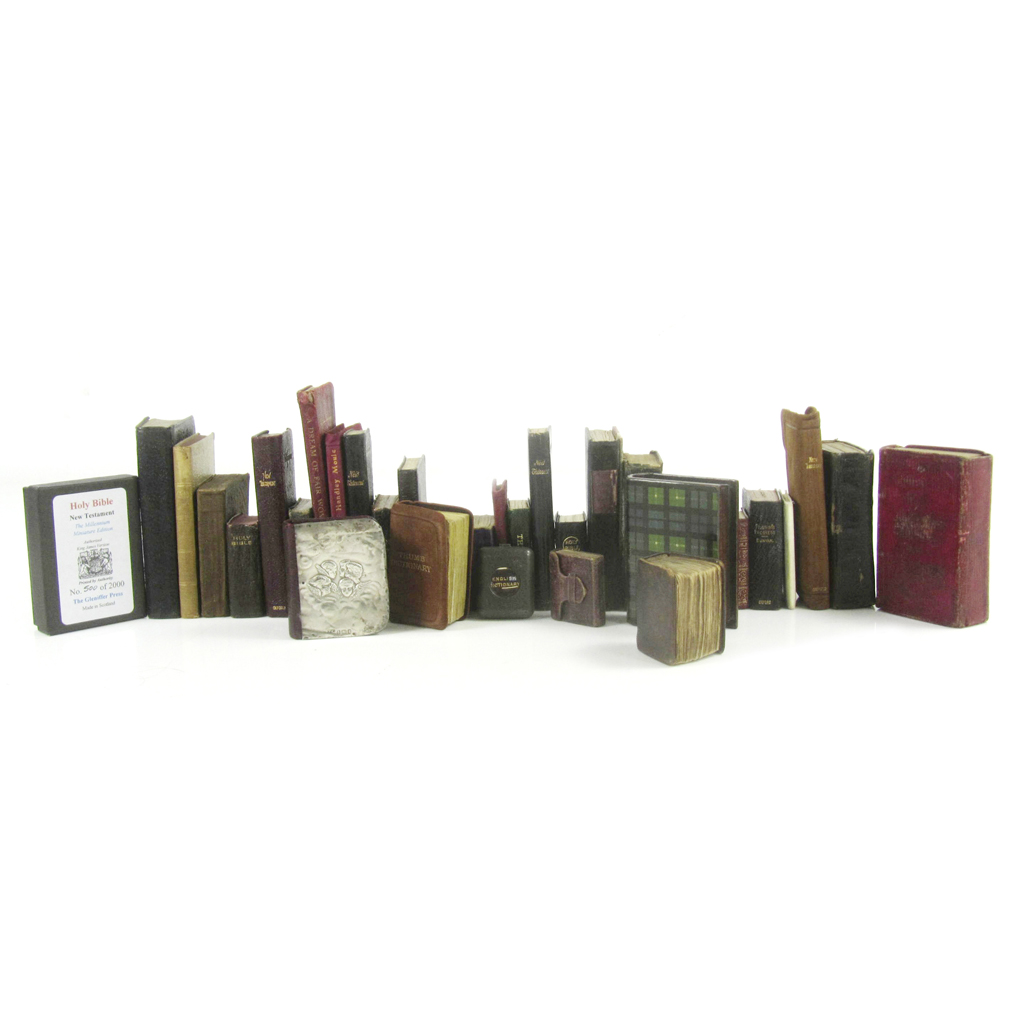 Appraisal: A collection of miniature books including The Bible in Miniuture