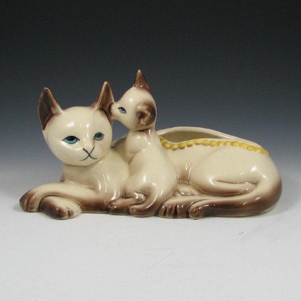 Appraisal: Hull Novelty Siamese Cat Planter - Mint Novelty Siamese cat