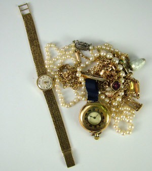 Appraisal: A good collection of Edwardian and later jewellery To include