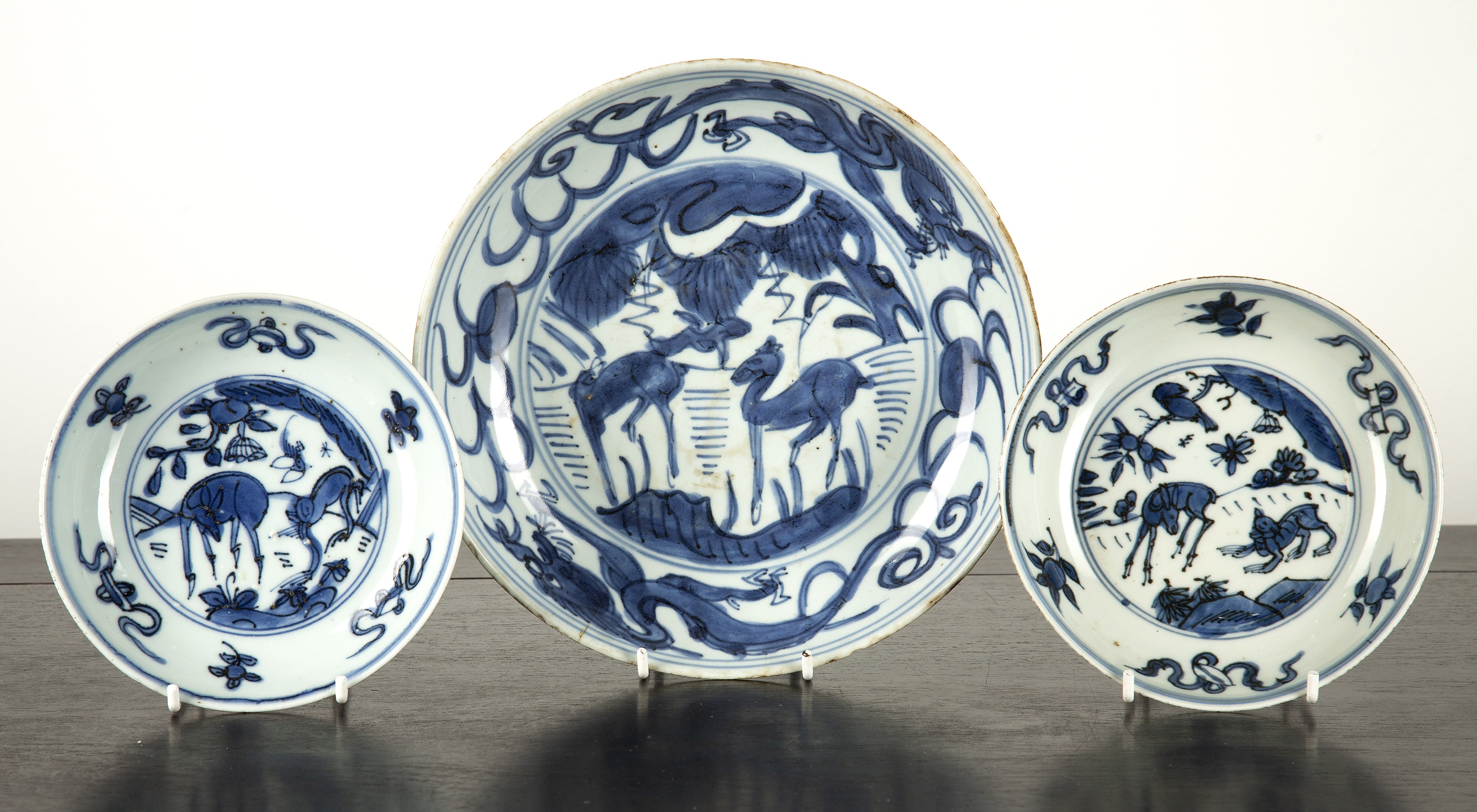 Appraisal: Pair of blue and white dishes Chinese Ming dynasty depicting