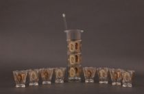 Appraisal: Ladies in History Bar Set This set of glass bar