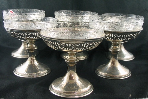 Appraisal: A SET OF SIX AMERICAN STERLING SILVER CHAMPAGNE GOBLETS having