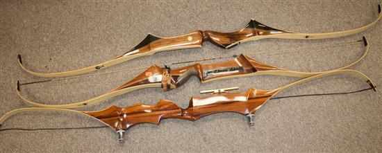 Appraisal: Three Hoyt mixed wood hunting bows Estimate - No condition