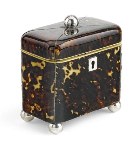 Appraisal: A small Regency tortoiseshell tea caddy circa of rounded rectangular