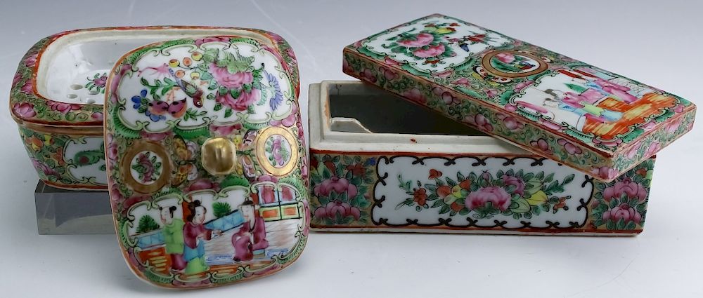 Appraisal: LOT Chinese Porcelain Rose Medallion Lidded Box Chinese porcelain Rose