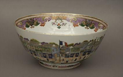 Appraisal: Large Chinese Export-Style Enamel-Decorated Bowl