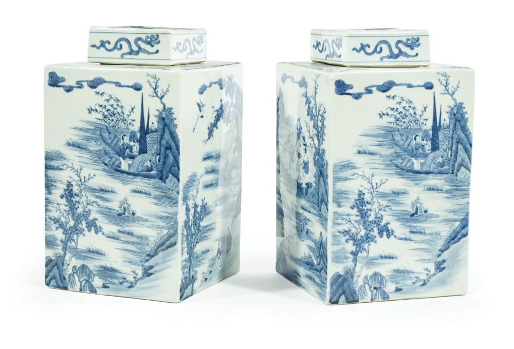 Appraisal: Pair of Decorative Chinese Export Blue and White Porcelain Covered