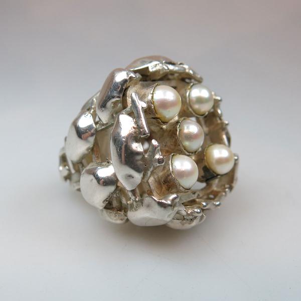 Appraisal: Rachel Gera Israeli Sterling Silver Sculpted Ring set with cultured