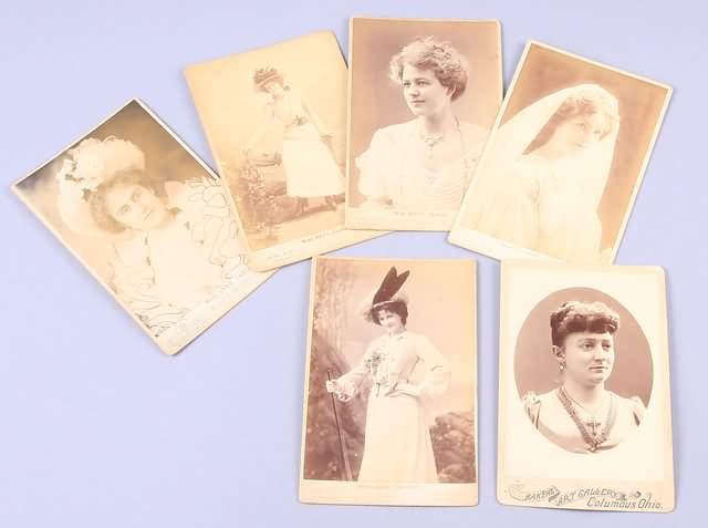 Appraisal: Grouping of cabinet card photographs of various theatrical performers by