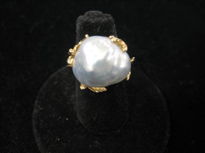 Appraisal: Large baroque pearl ring Large baroque pearl ring with blue