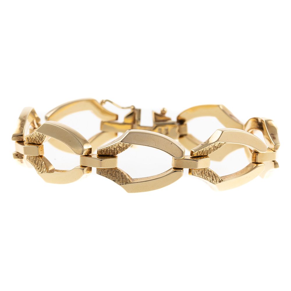 Appraisal: An Italian K Wide Open Link Bracelet K yellow gold