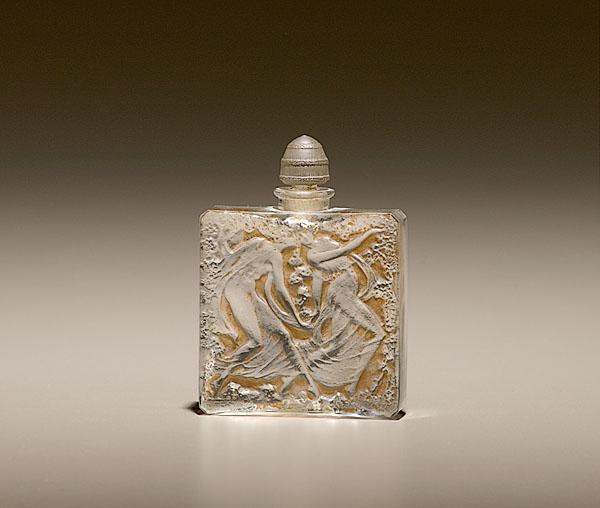 Appraisal: R LALIQUE L'ELEGANCE PERFUME BOTTLE French ca - An R