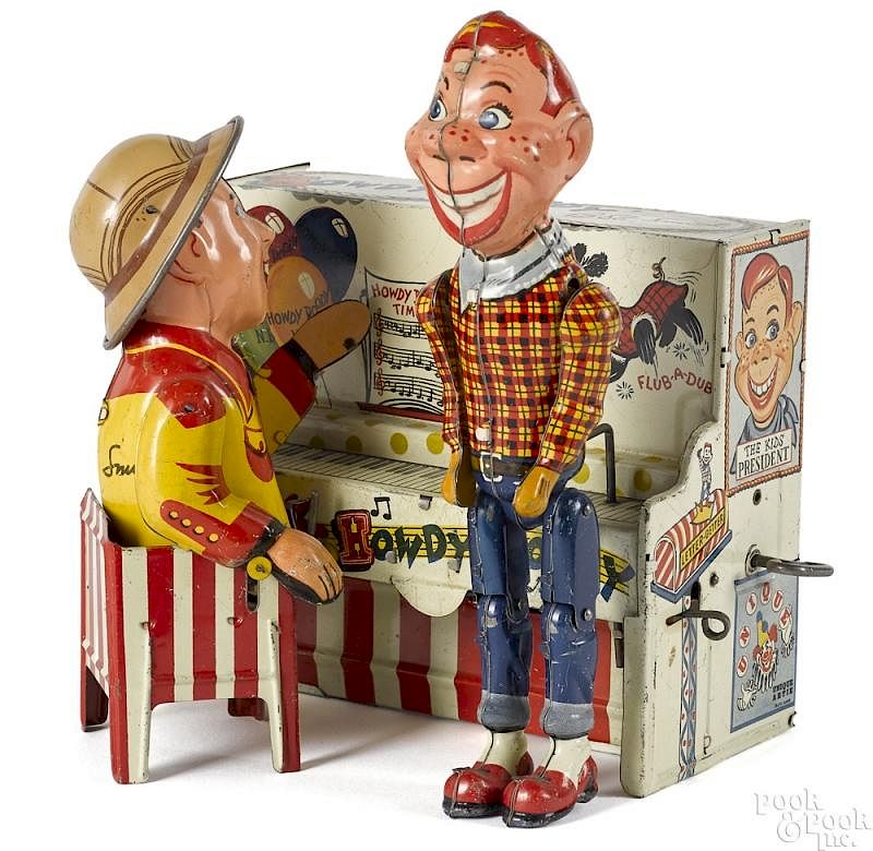 Appraisal: Unique Art tin lithograph wind-up Howdy Doody Band Unique Art