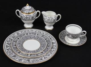 Appraisal: SIXTY TWO WEDGWOOD FLORENTINE CHINA SET Sixty two wedgwood florentine