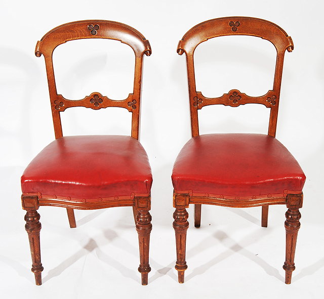 Appraisal: A SET OF SIX VICTORIAN GOTHIC REVIVAL OAK DINING CHAIRS