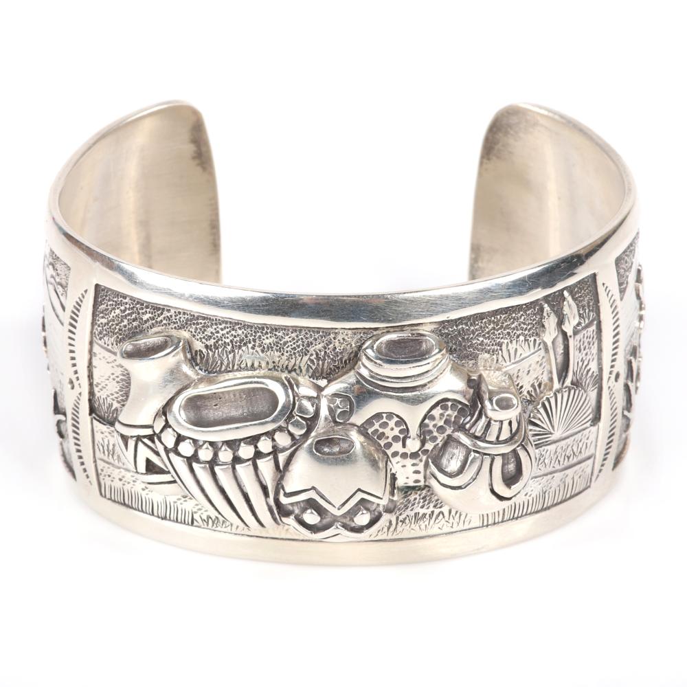 Appraisal: RAY CALLADITTO NATIVE AMERICAN INDIAN NAVAJO STERLING SILVER CUFF BRACELET