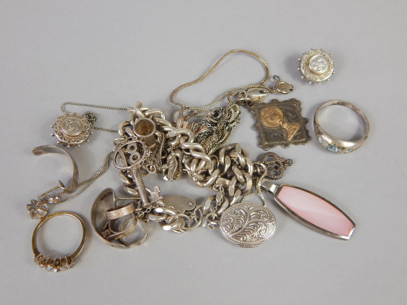 Appraisal: Various silver and other jewellery to include charm bracelet rings