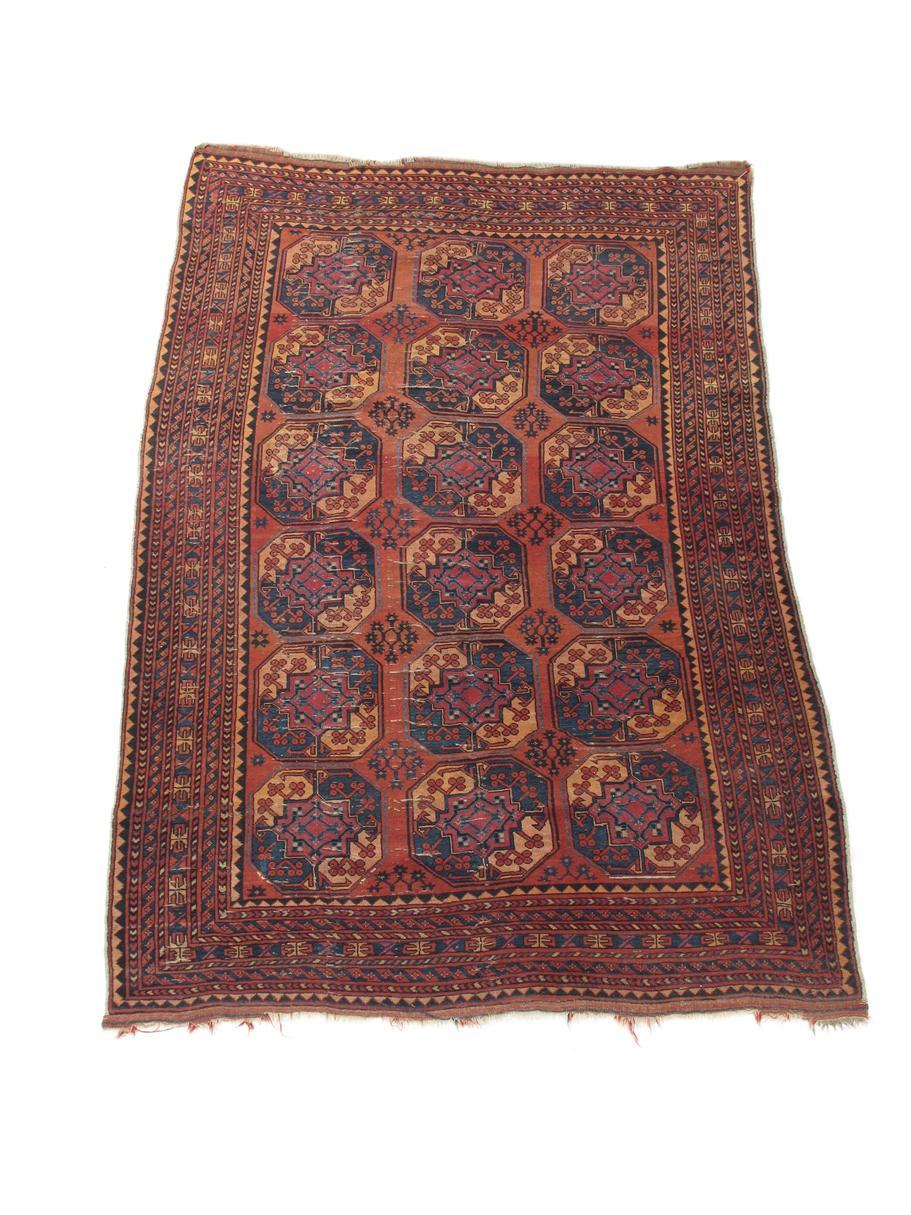 Appraisal: An Ersari Turkmen carpet