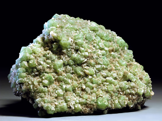 Appraisal: GREEN APOPHOLITE Poona India This mountain of green apopholite with