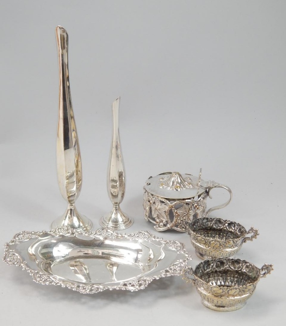 Appraisal: Various items of silver and white metal etc to include