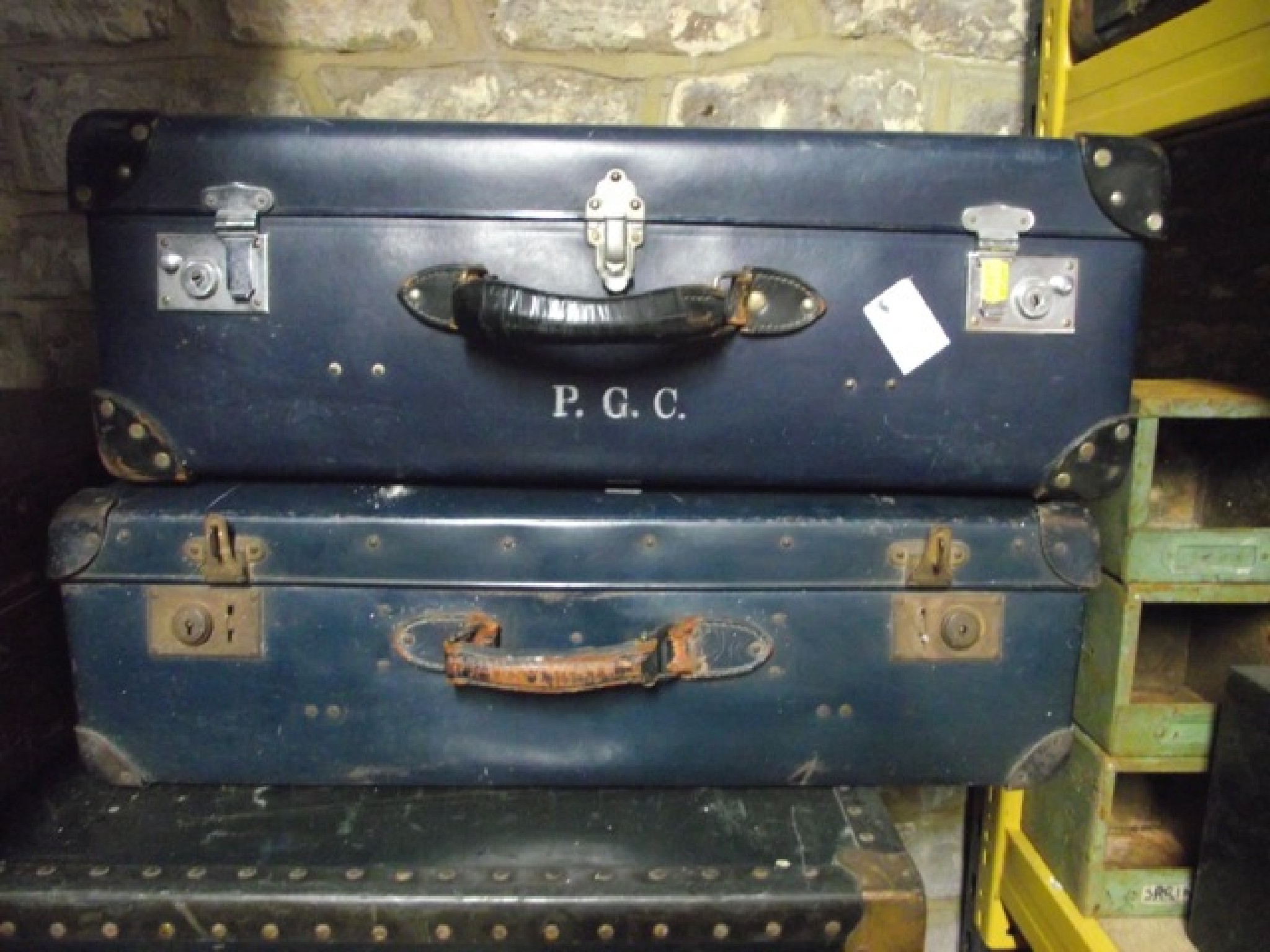 Appraisal: A quantity collection of vintage luggage to include cabin trunks