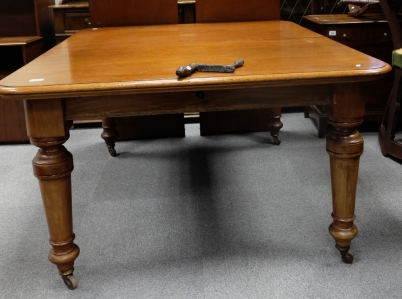 Appraisal: Victorian mahogany wind out extending dining table with extra leaf's