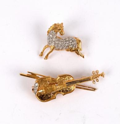 Appraisal: A novelty diamond set horse brooch L P Co in