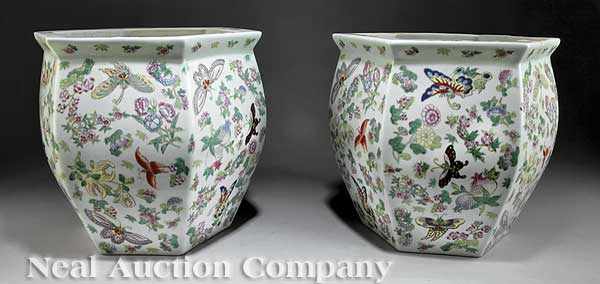 Appraisal: A Pair of Chinese Famille Rose Porcelain Jardini res early