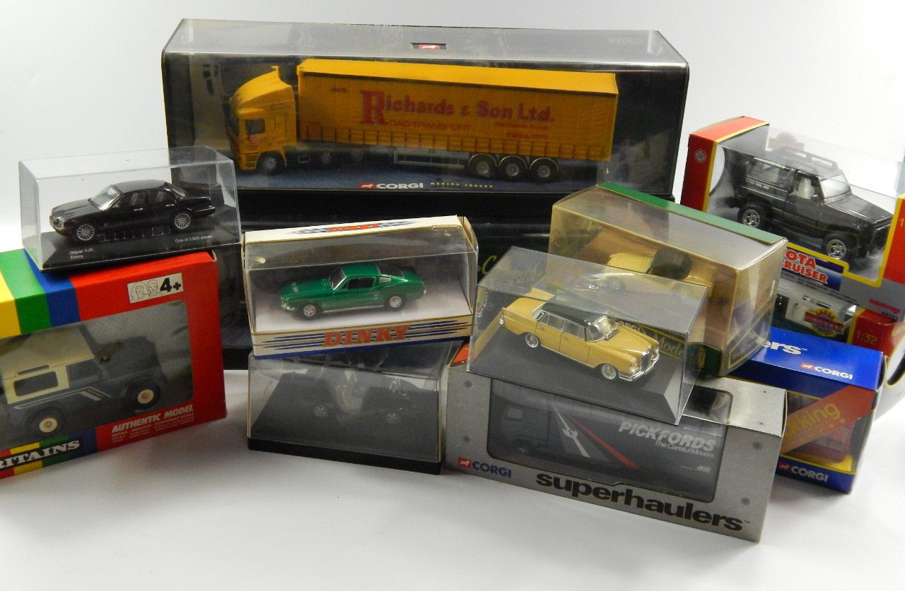 Appraisal: A quantity of Corgi lorries scale and other vehicles boxed