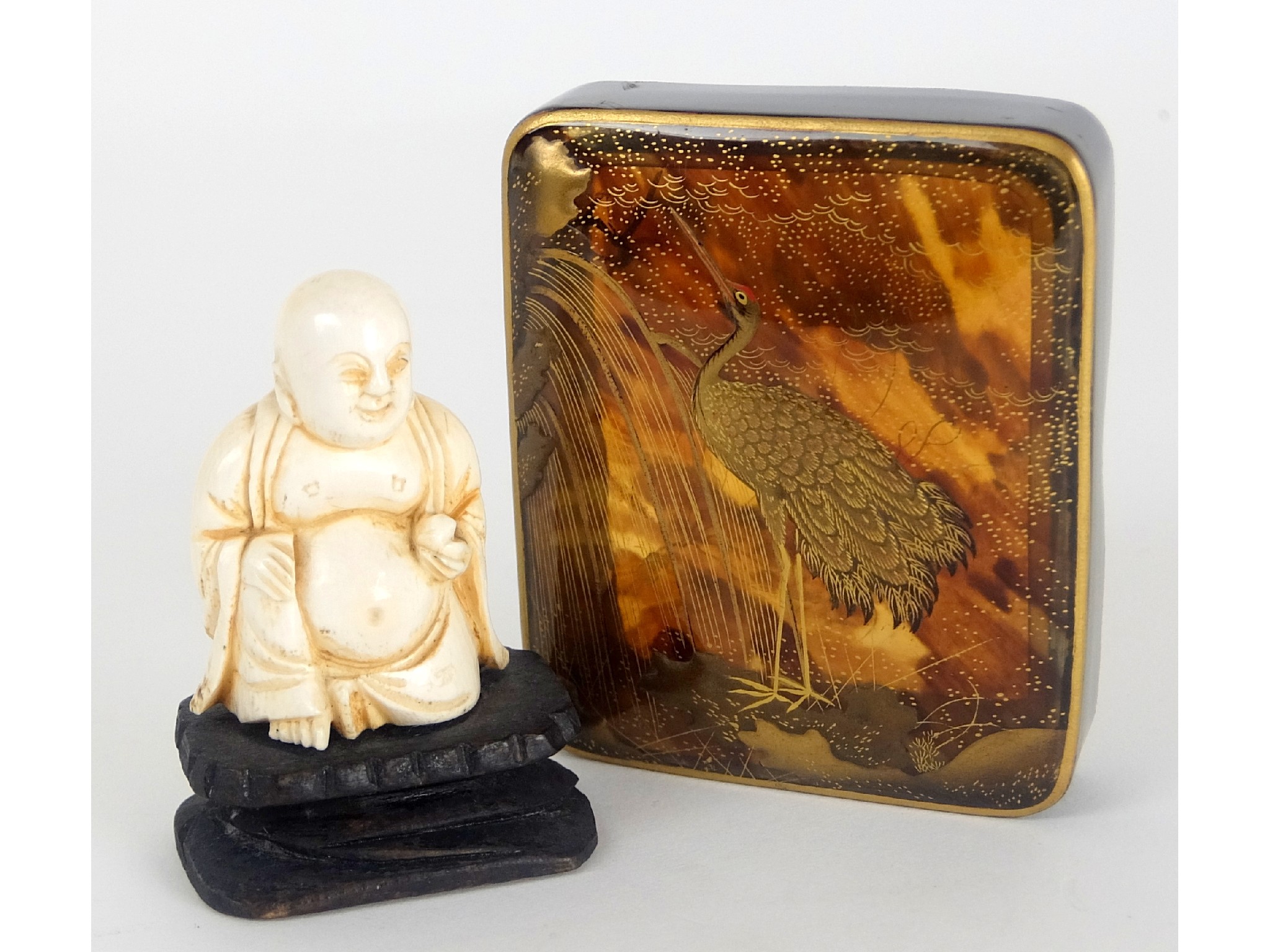 Appraisal: A Japanese tortoiseshell boxpainted in gilts with a heron beneath