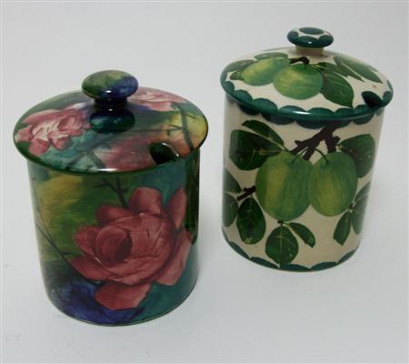 Appraisal: WEMYSS MEDIUM PRESERVE JAR COVER EARLY TH CENTURY decorated with