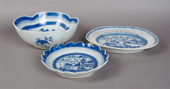 Appraisal: A Group of Three Blue and White Canton Export Wares