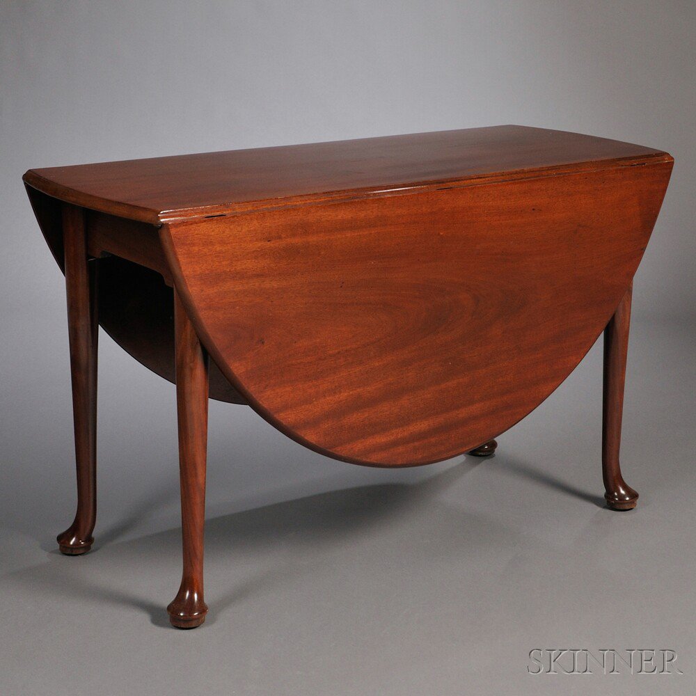 Appraisal: Queen Anne-style Drop-leaf Gate-leg Mahogany Table England th century with