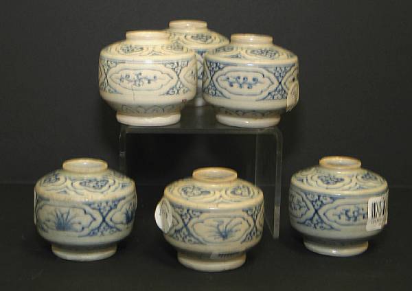 Appraisal: Ten blue and white small cylindrical jarlets Late th Early