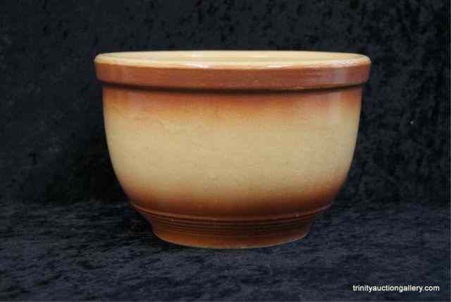 Appraisal: c 's Watt Pottery Oven Ware Crock Mixing BowlThis is