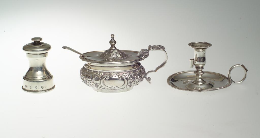 Appraisal: VICTORIAN SILVER MUSTARD POT Sheffield in the Georgian taste of