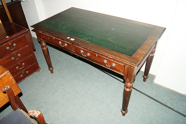 Appraisal: AN EDWARDIAN MAHOGANY WRITING TABLE fitted two drawers cm a