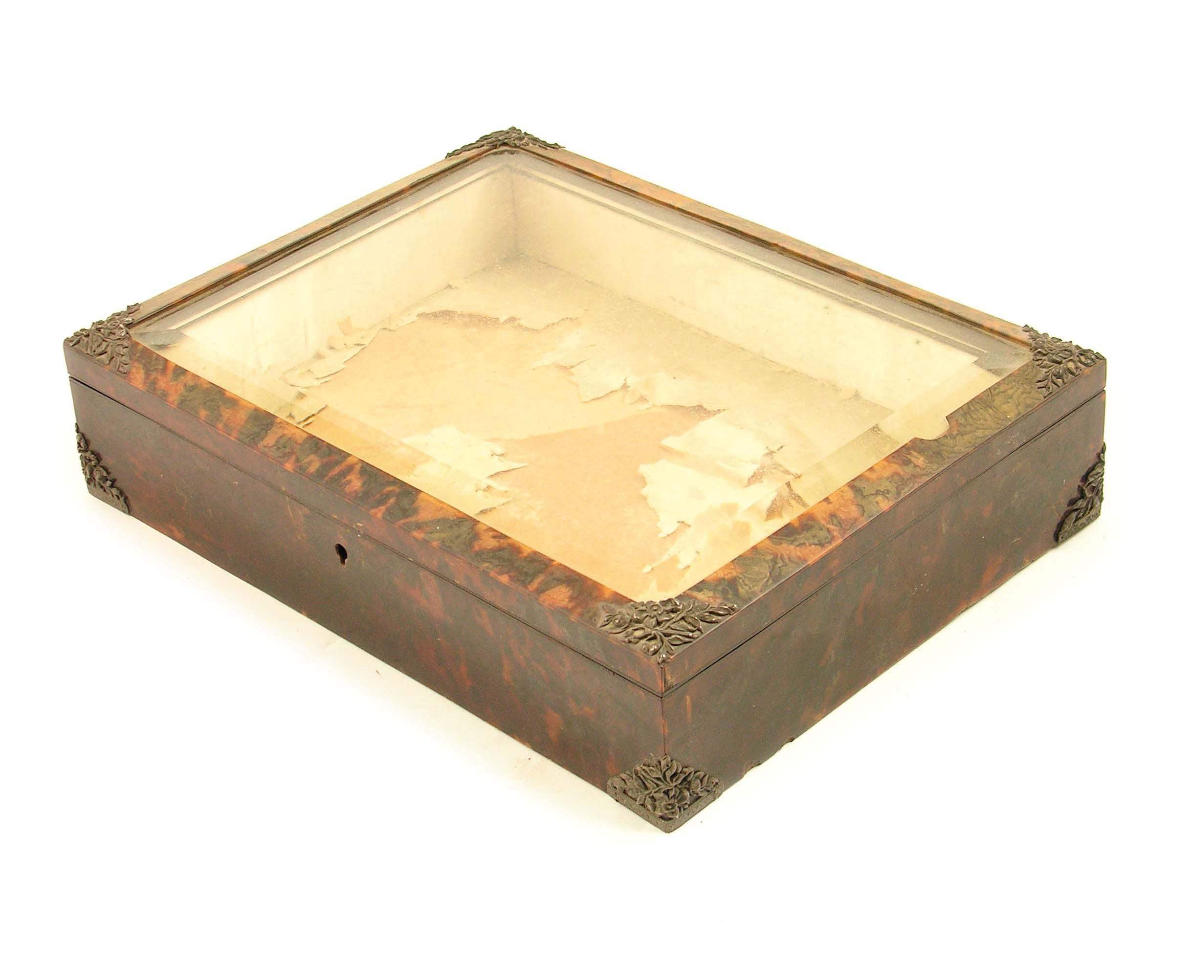 Appraisal: A late th century tortoiseshell bijouterie box