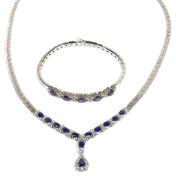 Appraisal: SAPPHIRE AND DIAMOND NECKLACE AND BRACELET White gold Elegant finely