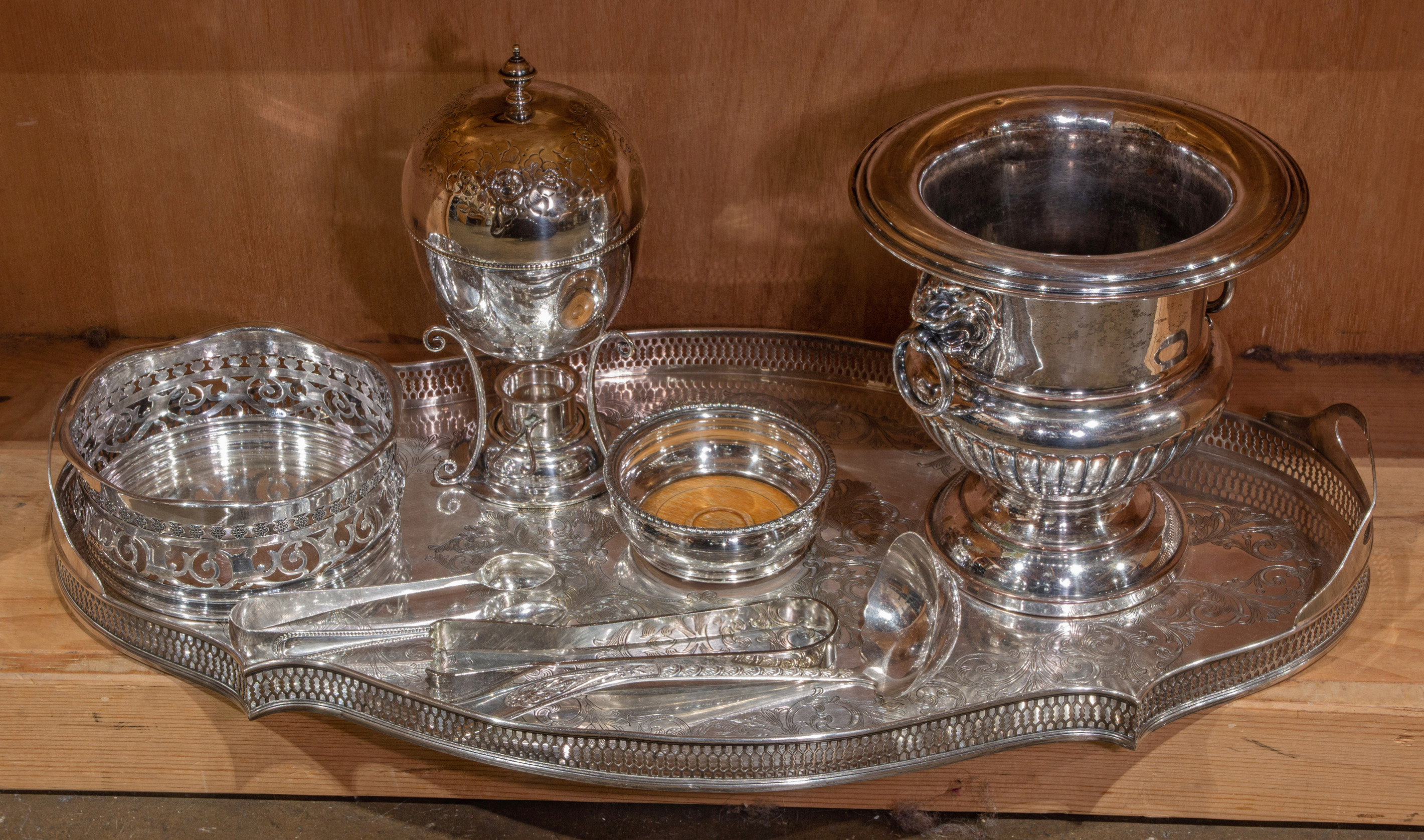 Appraisal: ONE SHELF OF SILVER PLATE TABLE ARTICLES INCLUDING AN EGG