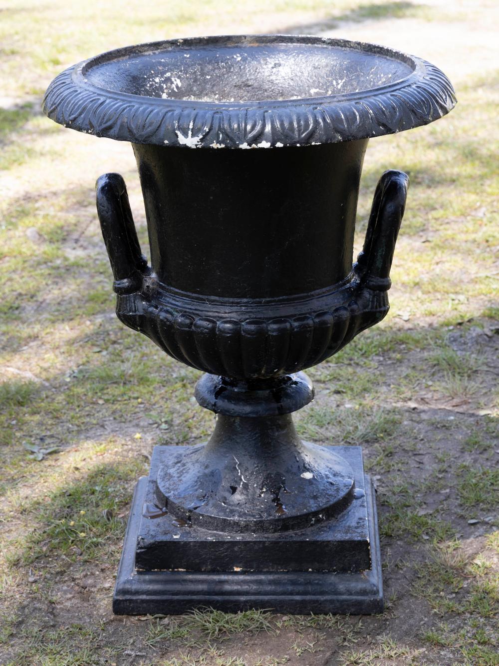 Appraisal: VICTORIAN CAST IRON GARDEN URN HEIGHT VICTORIAN CAST IRON GARDEN