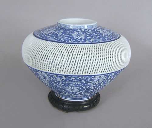 Appraisal: Chinese porcelain urn with lattice body h