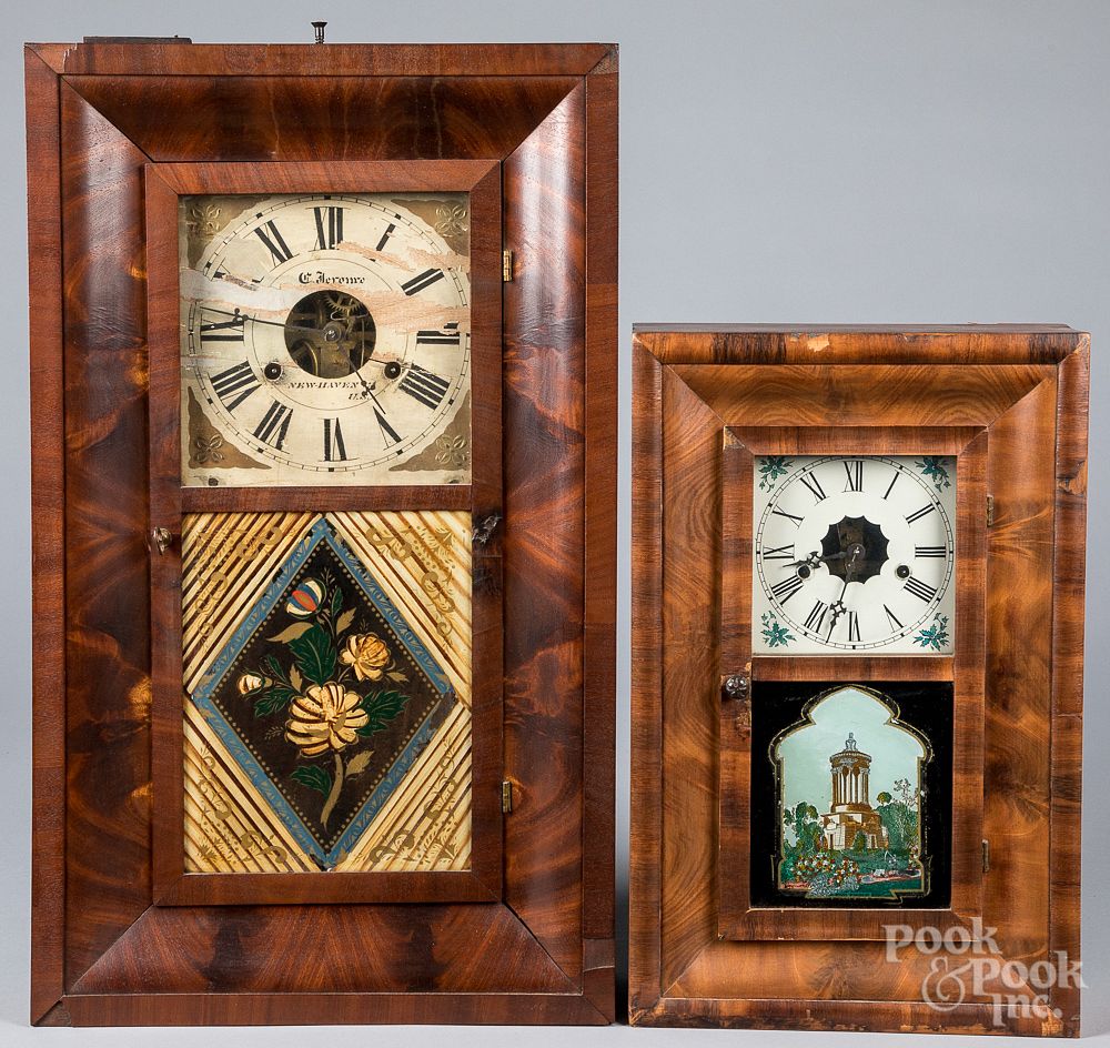 Appraisal: Two New Haven mahogany mantel clocks Two New Haven mahogany