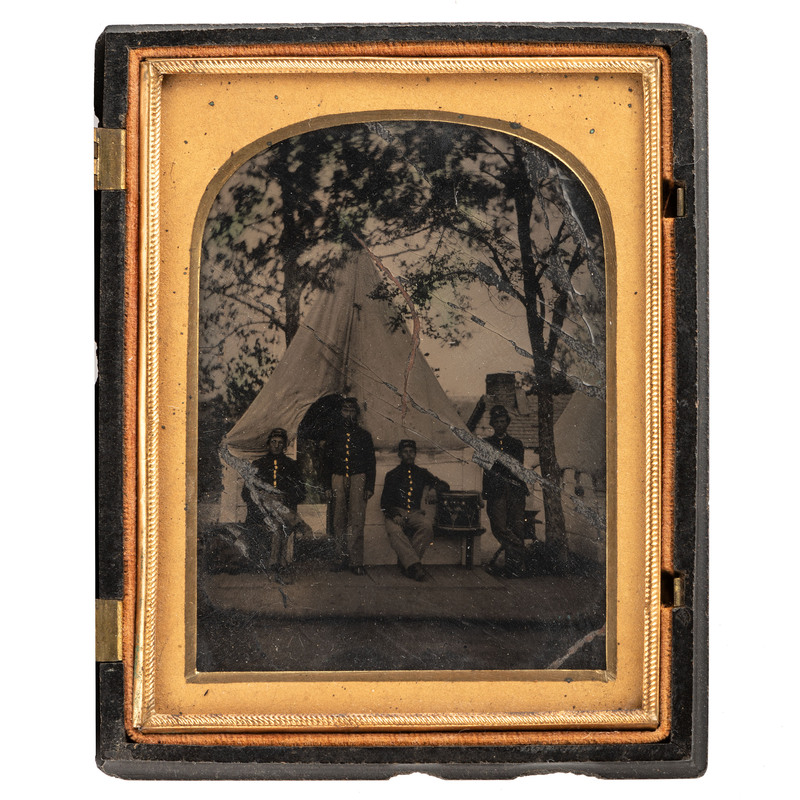 Appraisal: CIVIL WAR Quarter plate tintype of of members of the