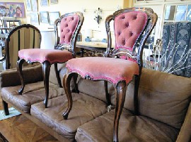 Appraisal: PAIR OF ROSEWOOD VICTORIAN BUTTON BACK DINING CHAIRS