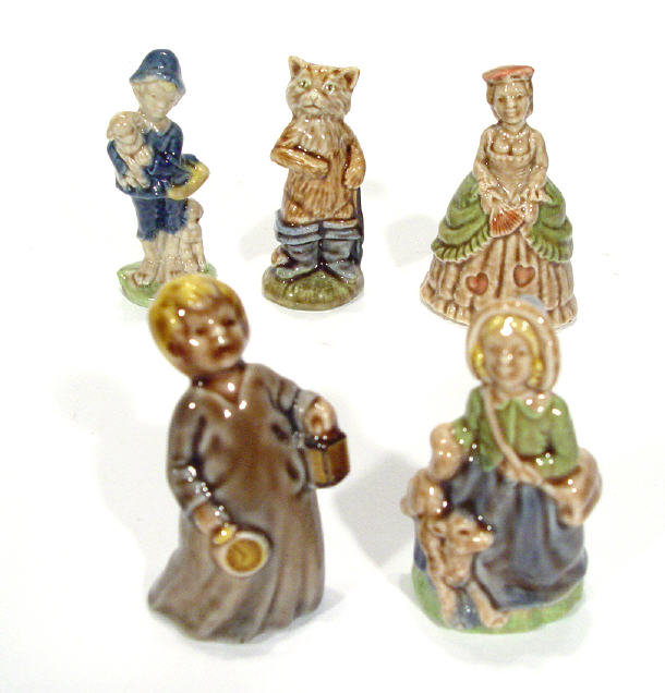 Appraisal: Five large hand painted Wade large nursery rhyme figures all